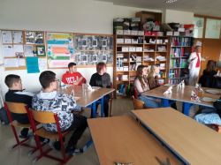Stil Und Etikette   Marz 2024   45